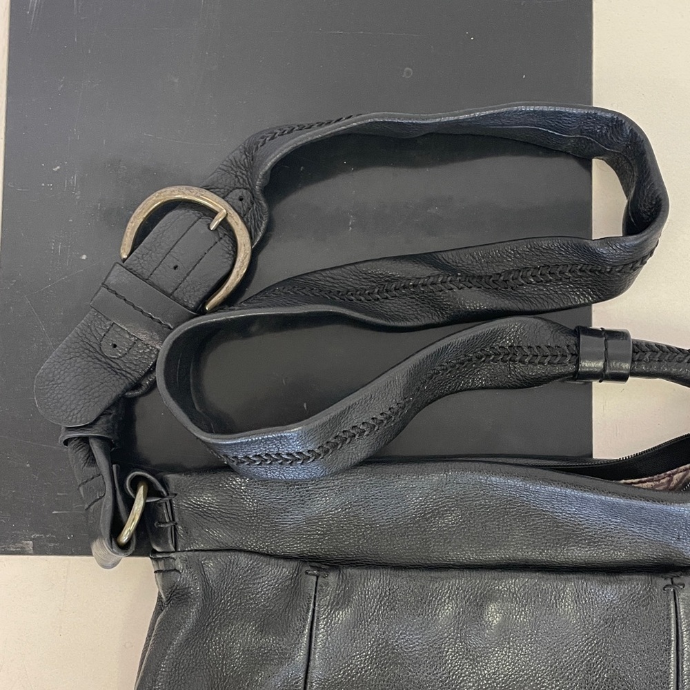The Sak Black Leather Crossbody Bag Minimalist Classic Buckle Soft - Picture 3 of 5